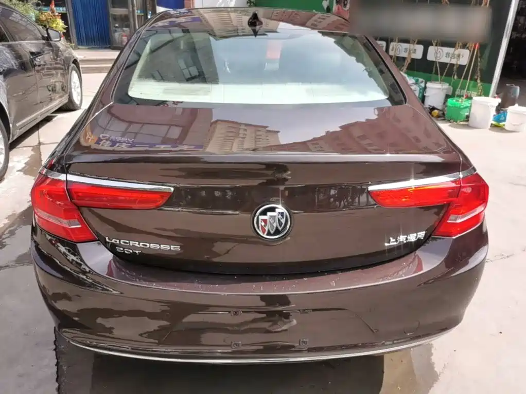 Buick LaCrosse — миниатюра 6