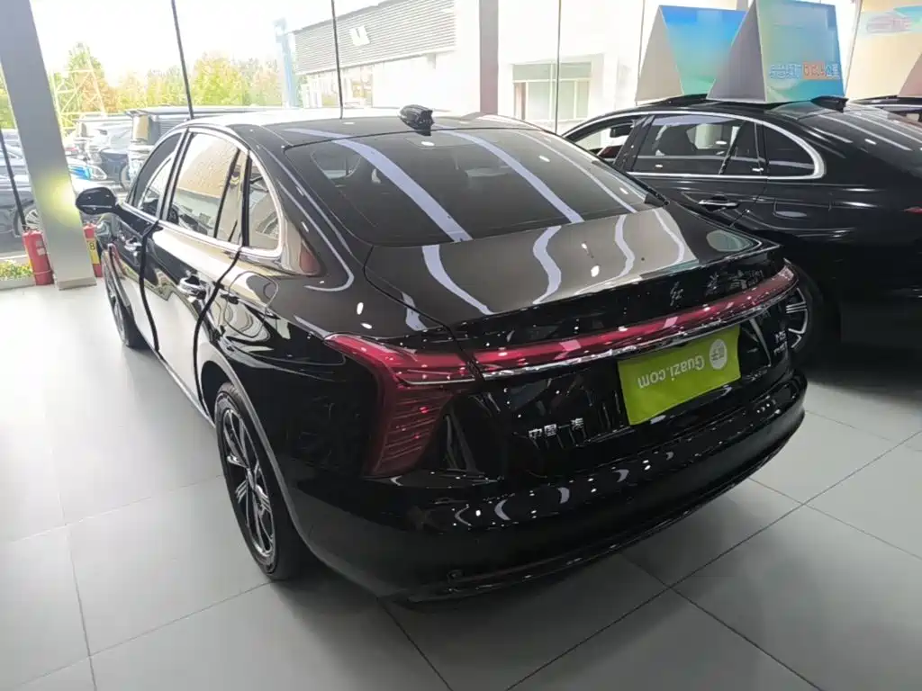 Hongqi Hongqi H5 PHEV — миниатюра 5