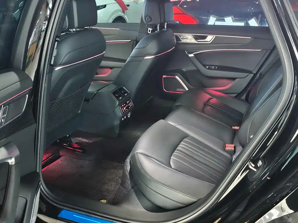 Audi A6L — миниатюра 11