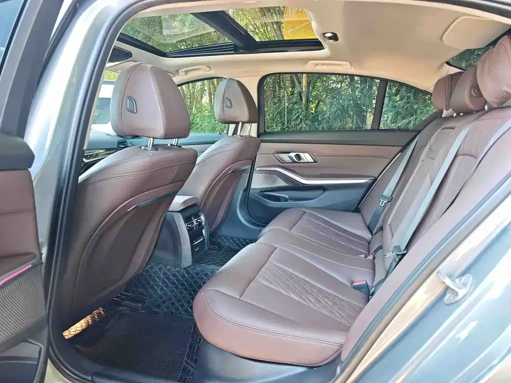 BMW 3 Series — миниатюра 10