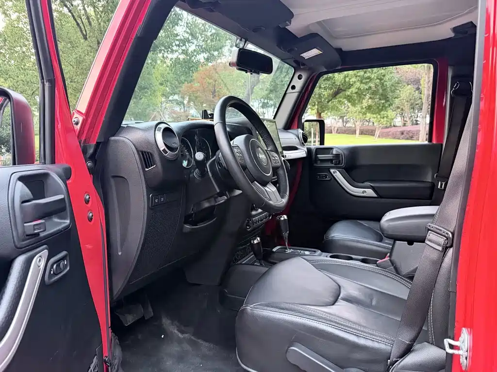 Jeep Wrangler — миниатюра 8
