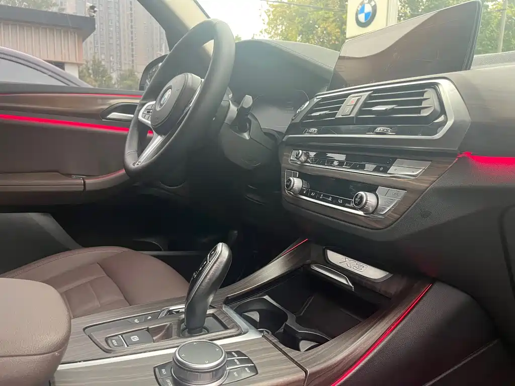 BMW X3 — миниатюра 7