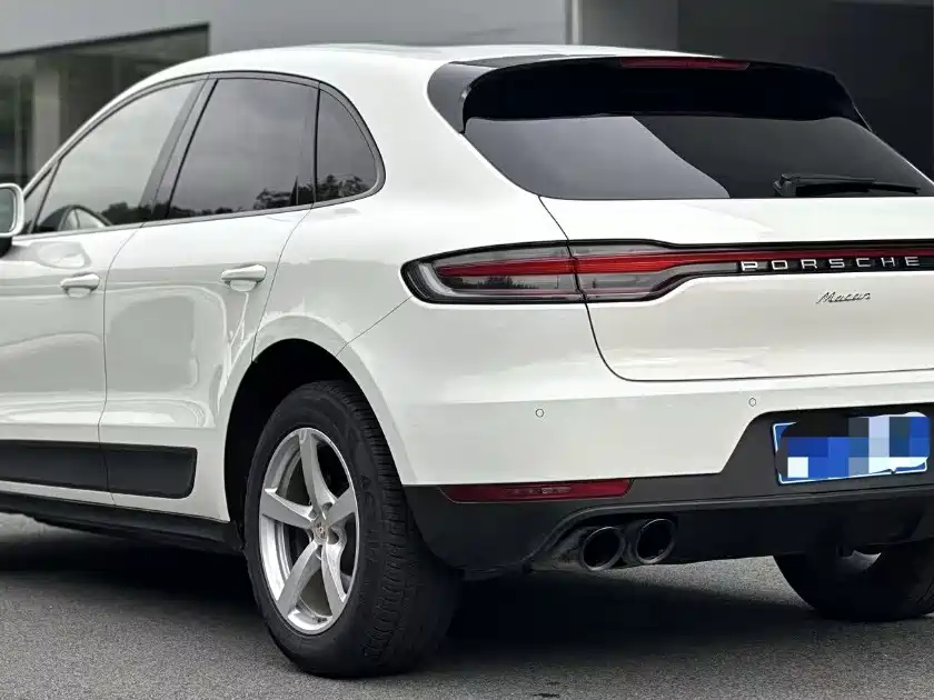 Porsche Macan — миниатюра 12