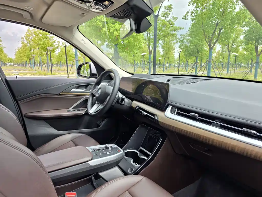 BMW iX1 — миниатюра 19