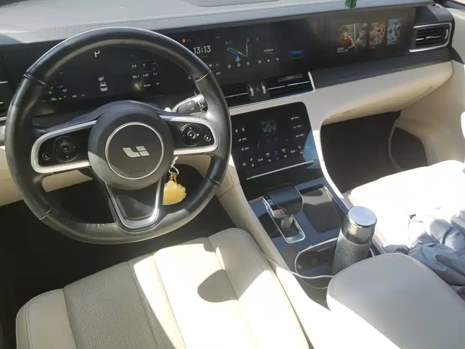 Li Auto Li ONE — миниатюра 12