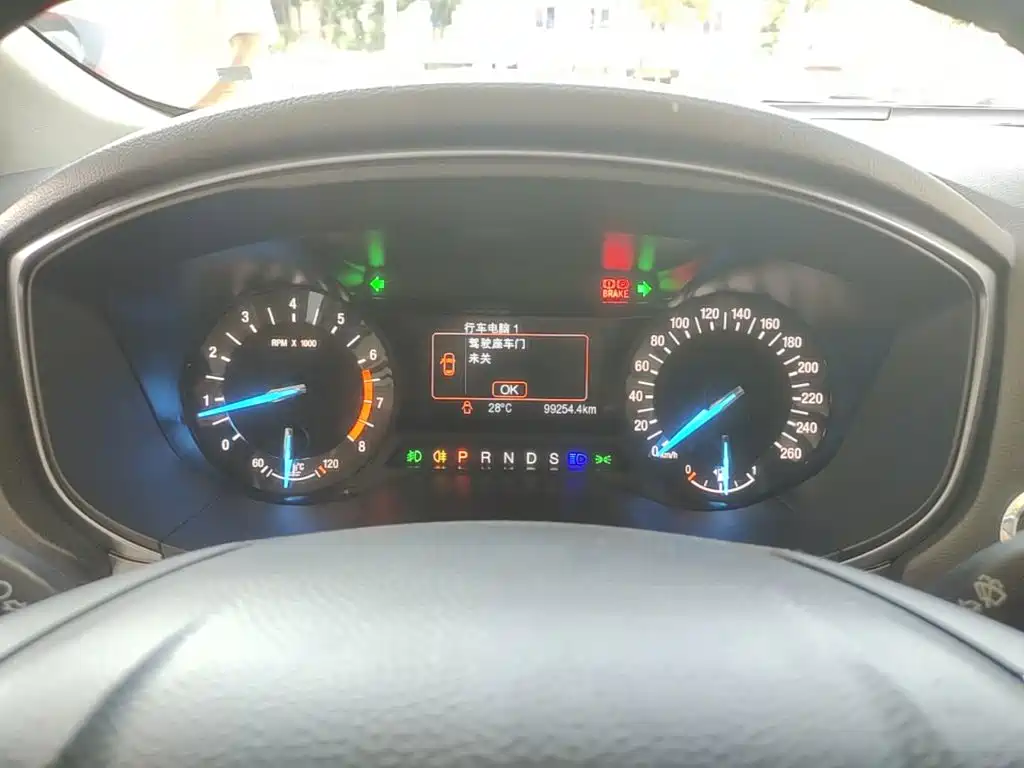 Ford Mondeo — миниатюра 12