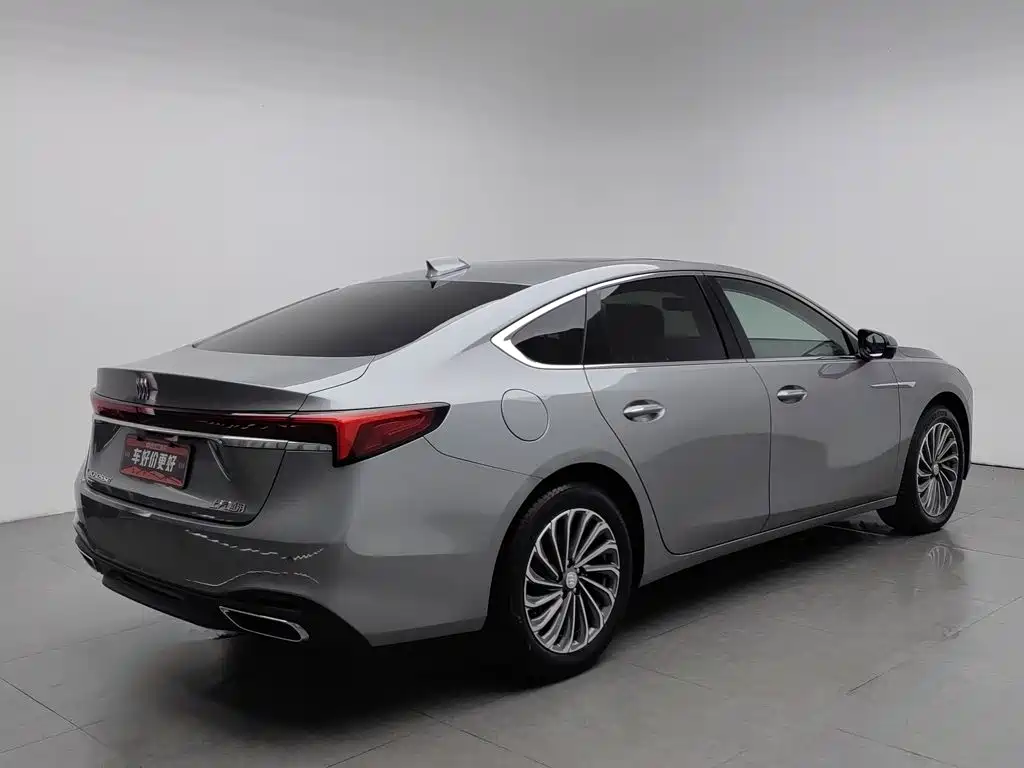 Buick LaCrosse — миниатюра 2