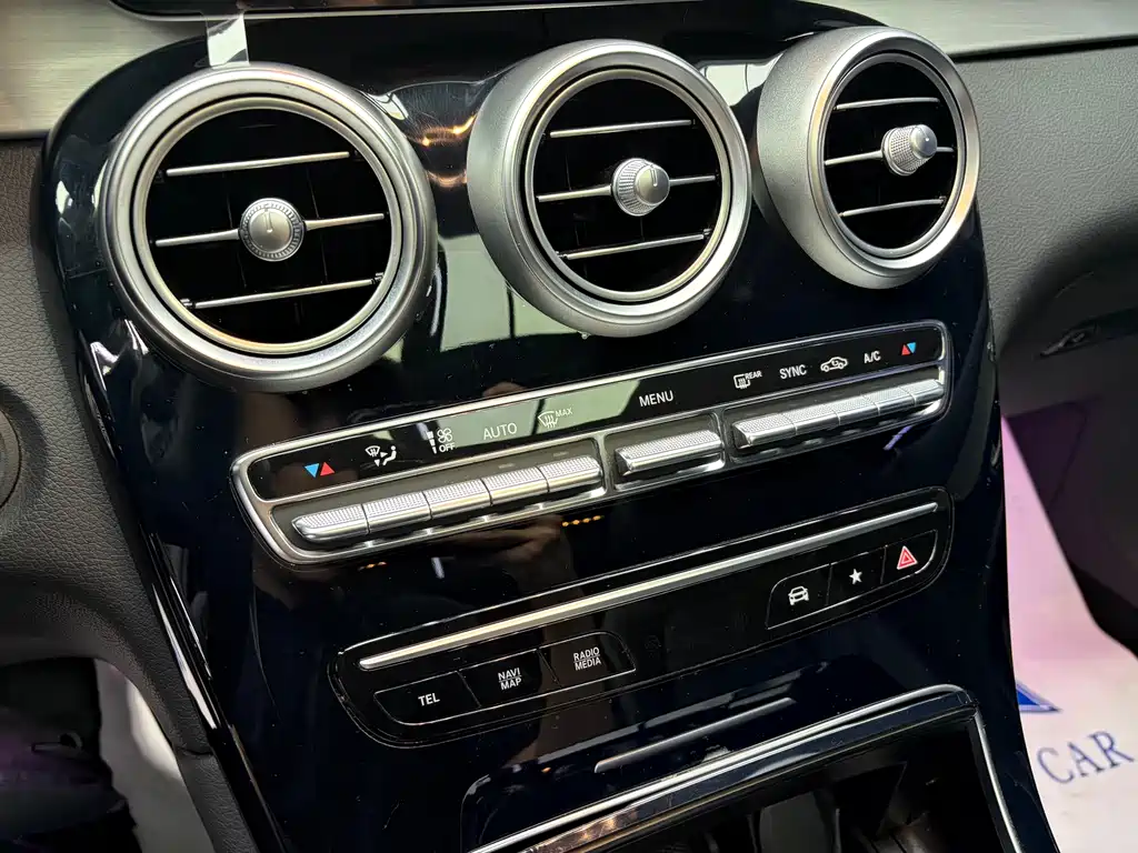 Mercedes-Benz GLC — миниатюра 12