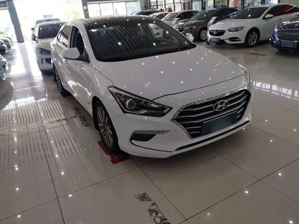 Hyundai Mistra — миниатюра 8