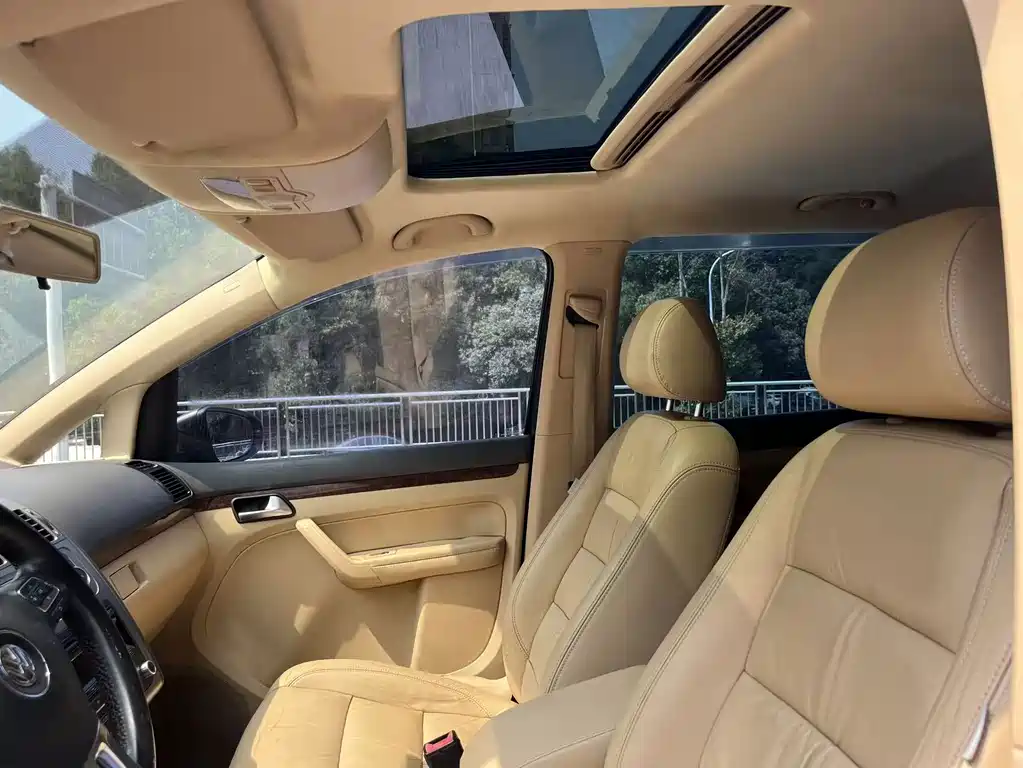 Volkswagen Touran — миниатюра 13
