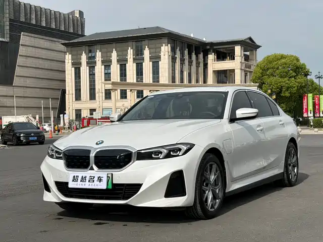 2024 BMW i3