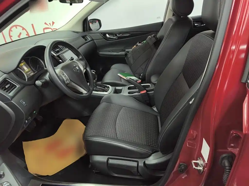 Nissan Tiida — миниатюра 20