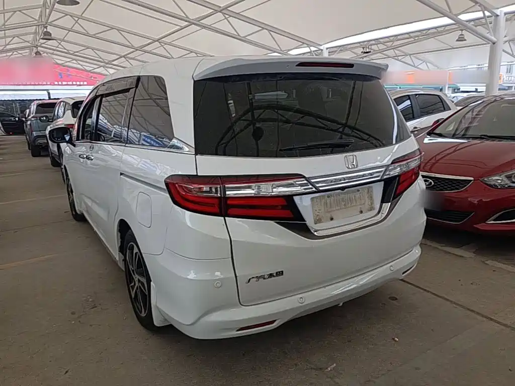 Honda Odyssey 2015 2.4L Premium