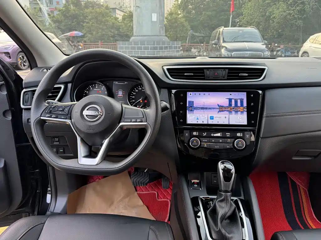 Nissan Qashqai — миниатюра 12