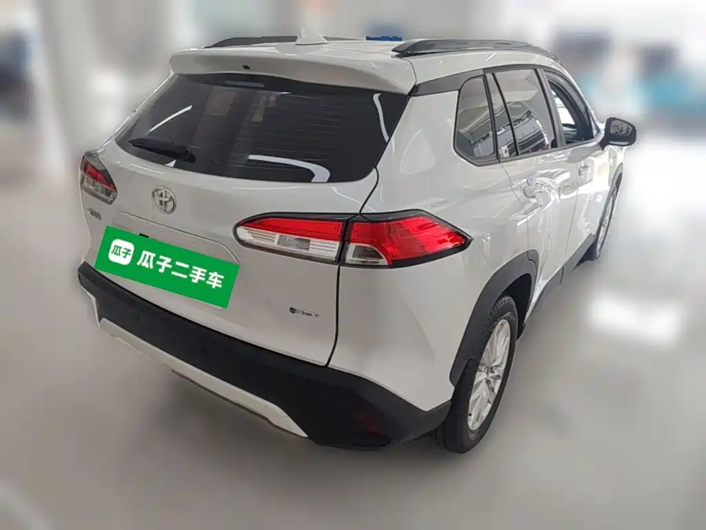 Toyota Corolla Cross — миниатюра 12