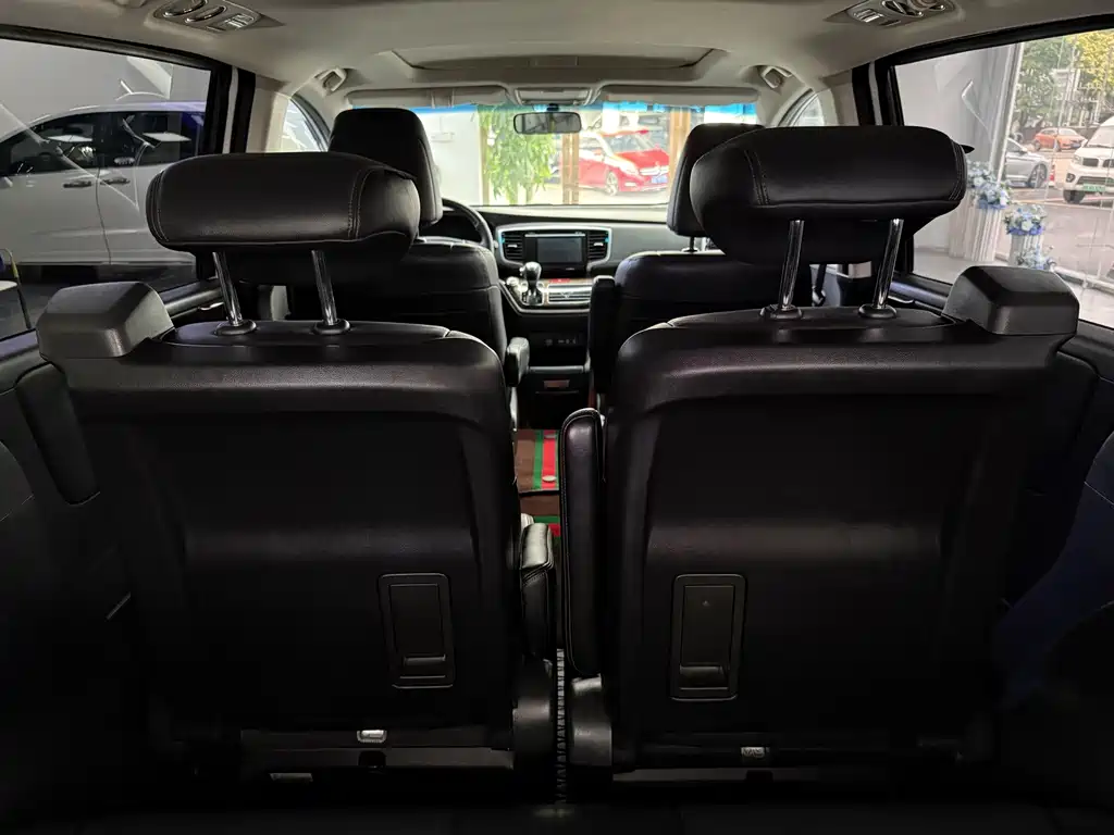 Honda Odyssey — миниатюра 5