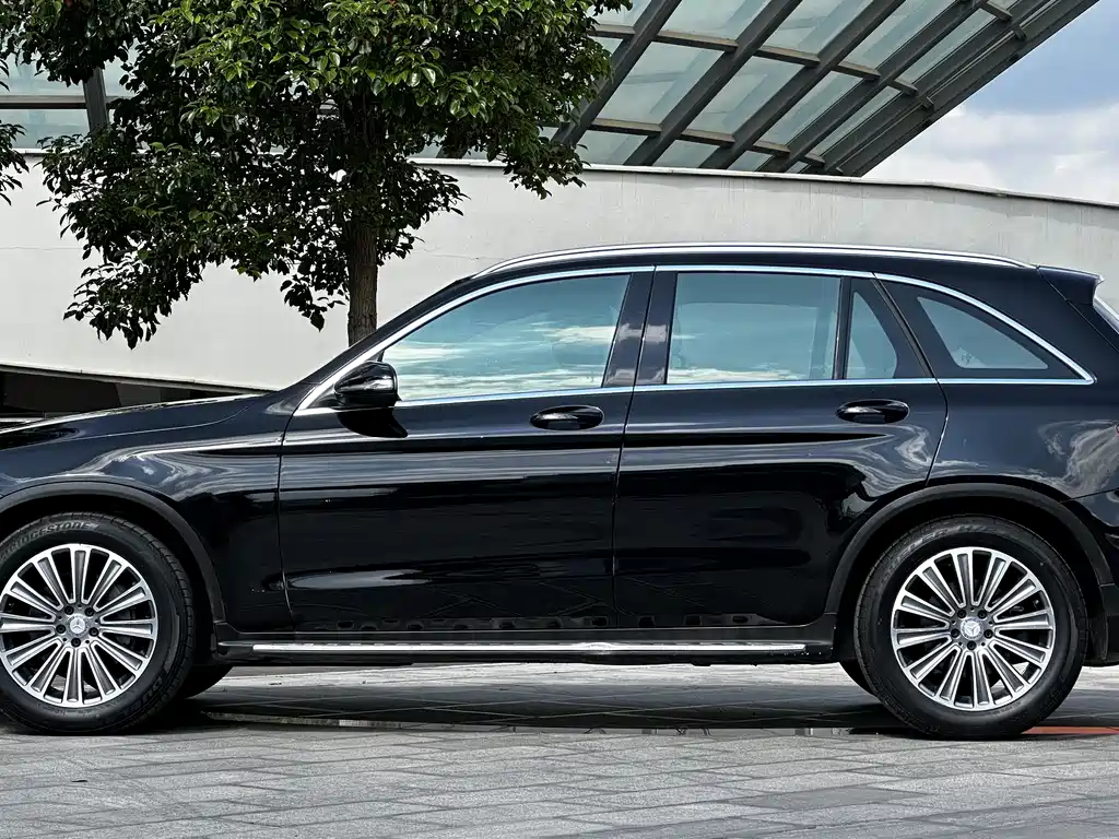Mercedes-Benz GLC 2017 GLC 200 4MATIC