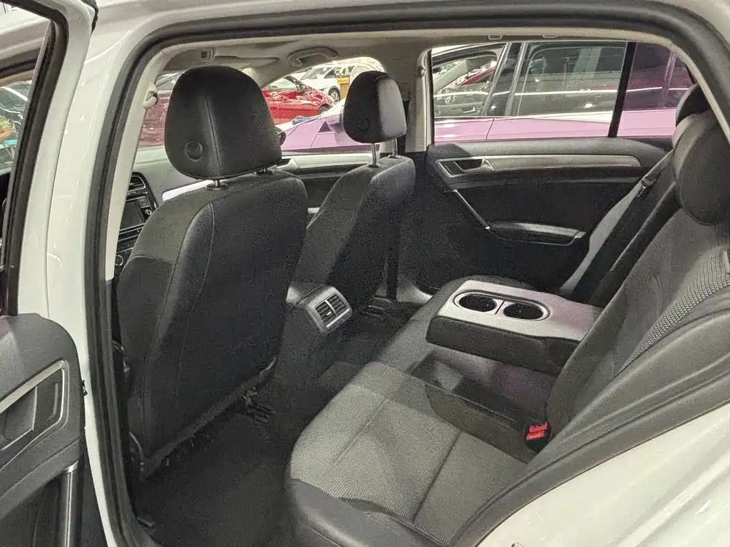 Volkswagen Golf — миниатюра 7