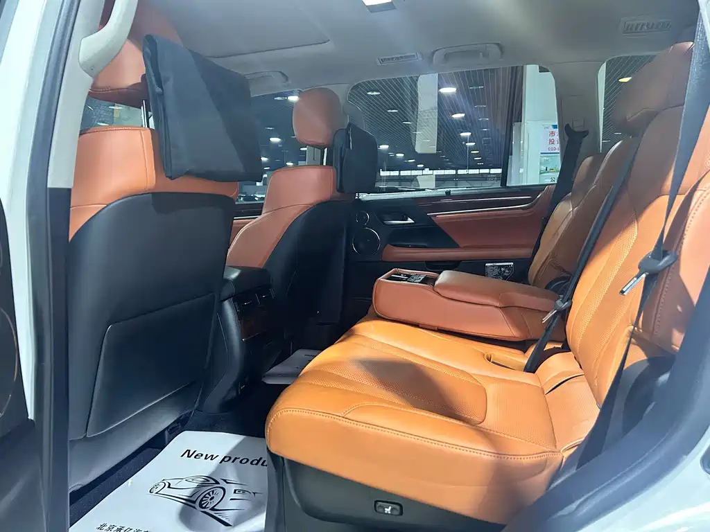 Lexus LX — миниатюра 6