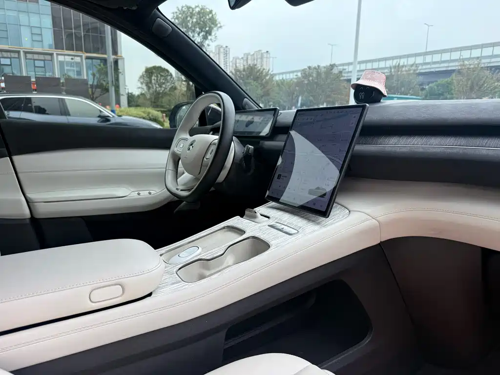 NIO ES7 — миниатюра 10