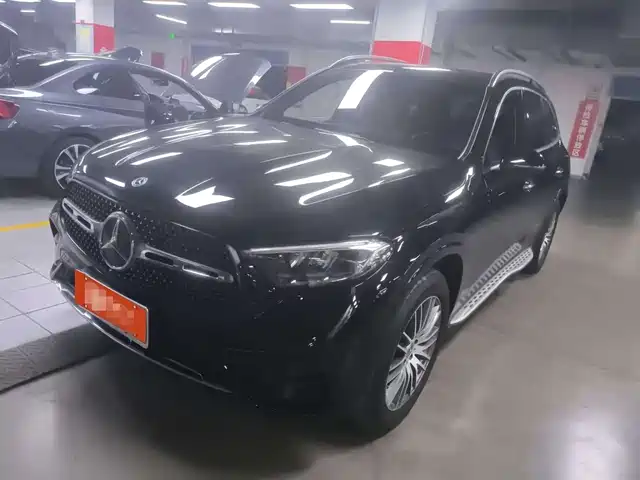 2025 Mercedes-Benz GLC
