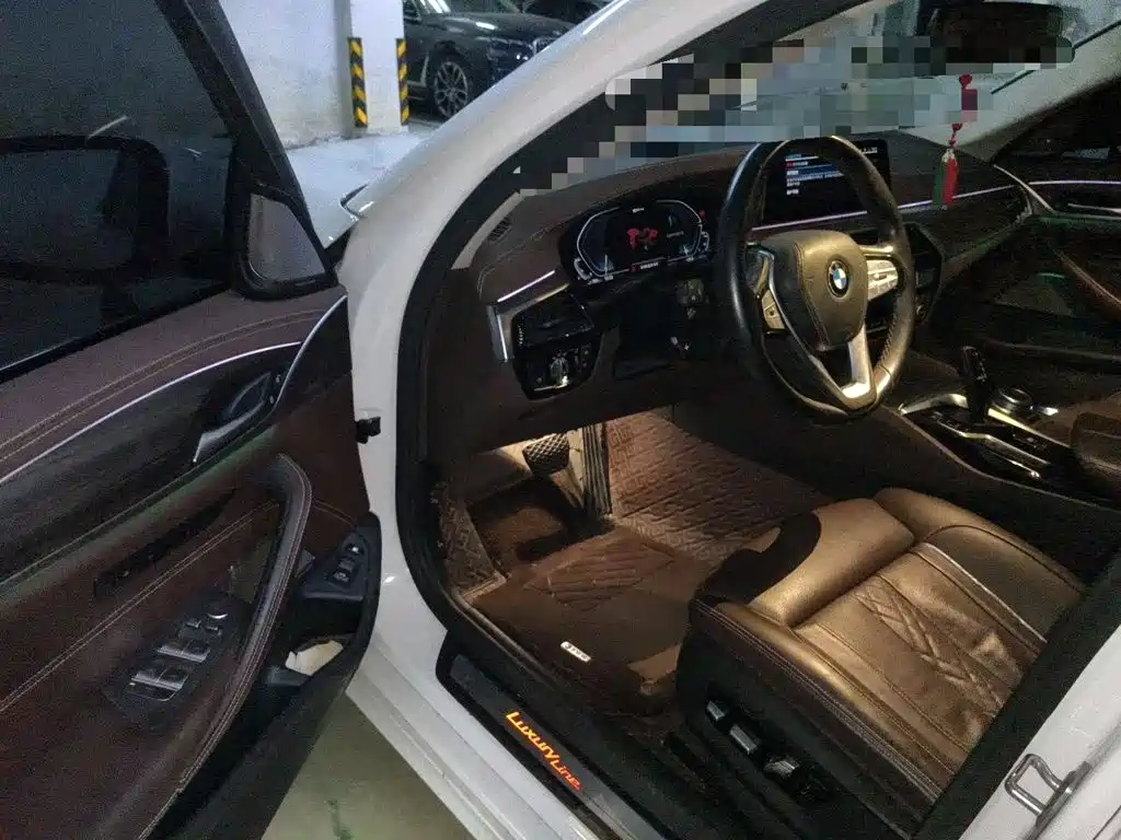 BMW 5 Series New Energy — миниатюра 17