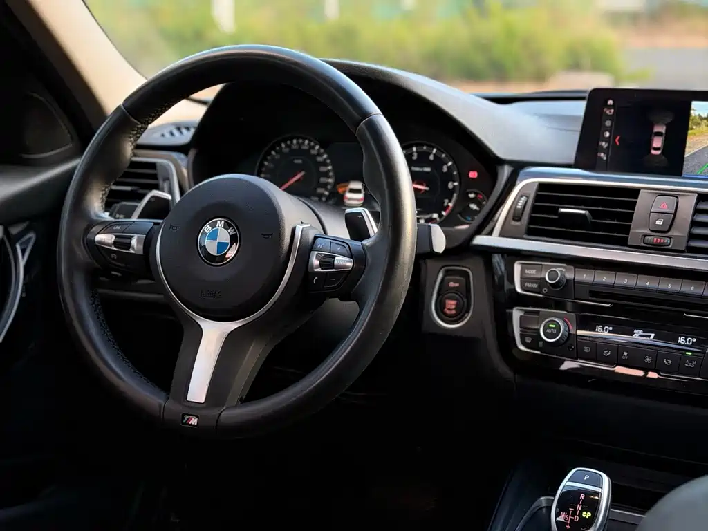 BMW 3 Series — миниатюра 10