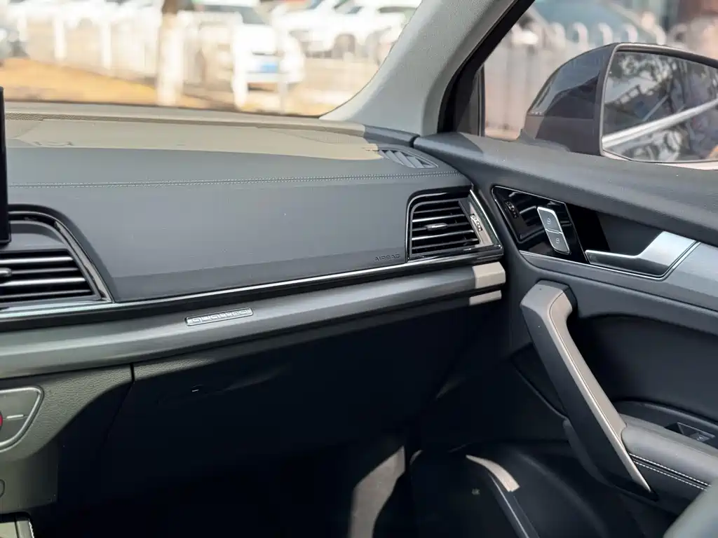 Audi Q5L — миниатюра 24
