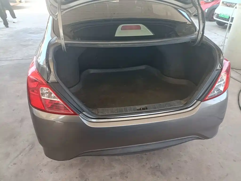 Nissan Sunny — миниатюра 19