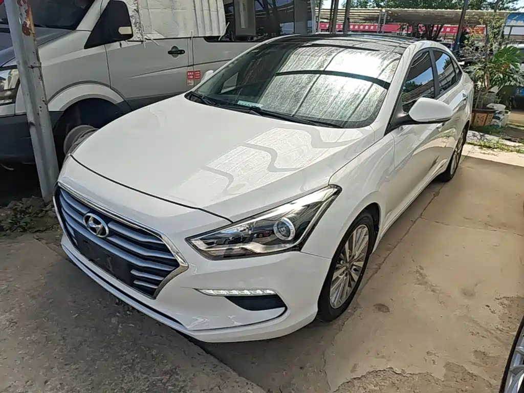 Hyundai Mistra — миниатюра 2