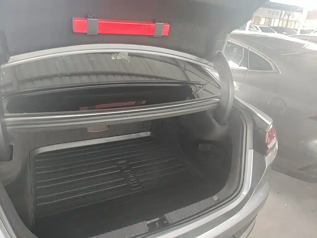BYD Han — миниатюра 19