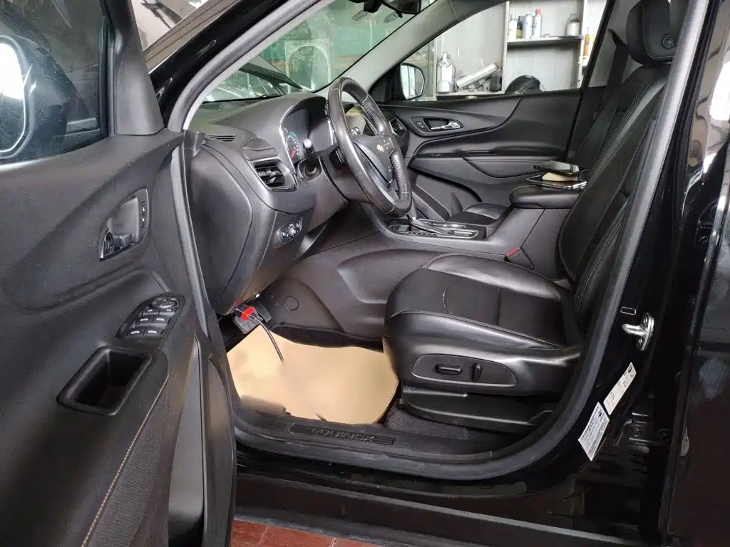 Chevrolet Equinox — миниатюра 14