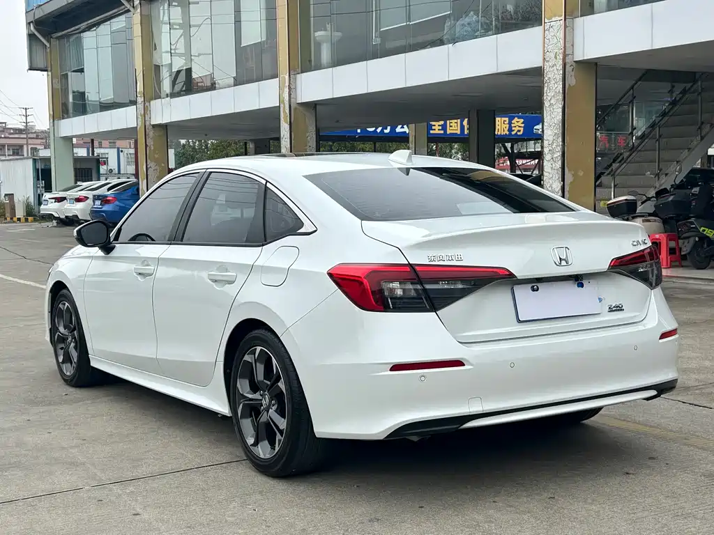 Honda Civic — миниатюра 6