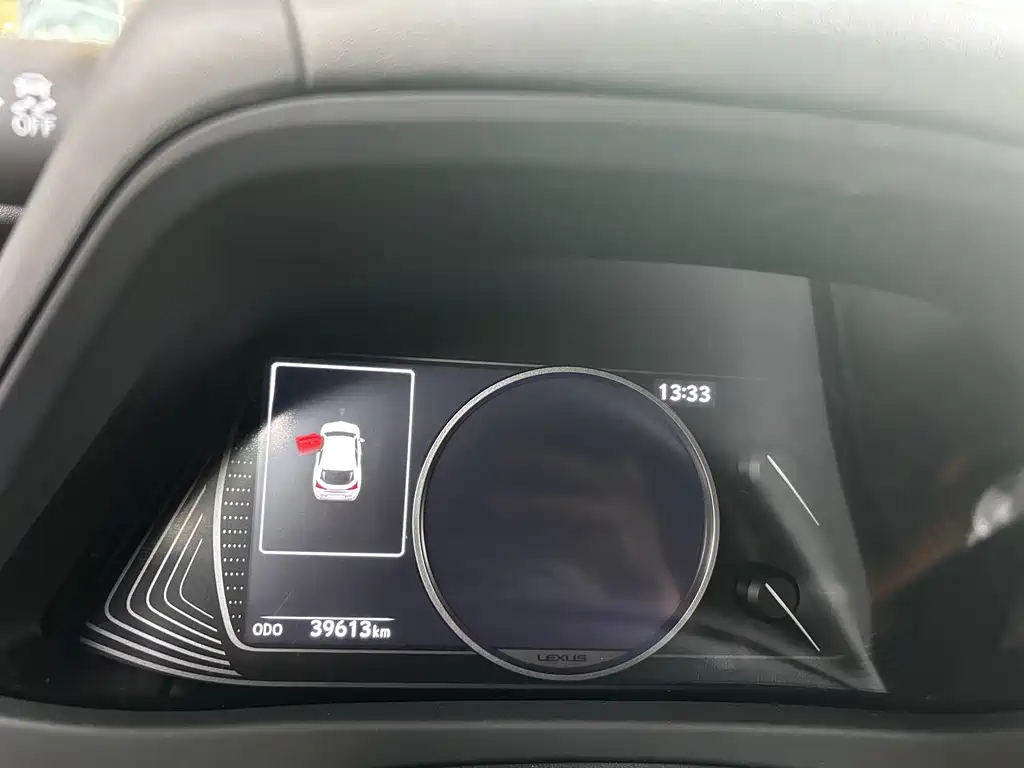 Lexus UX — миниатюра 9