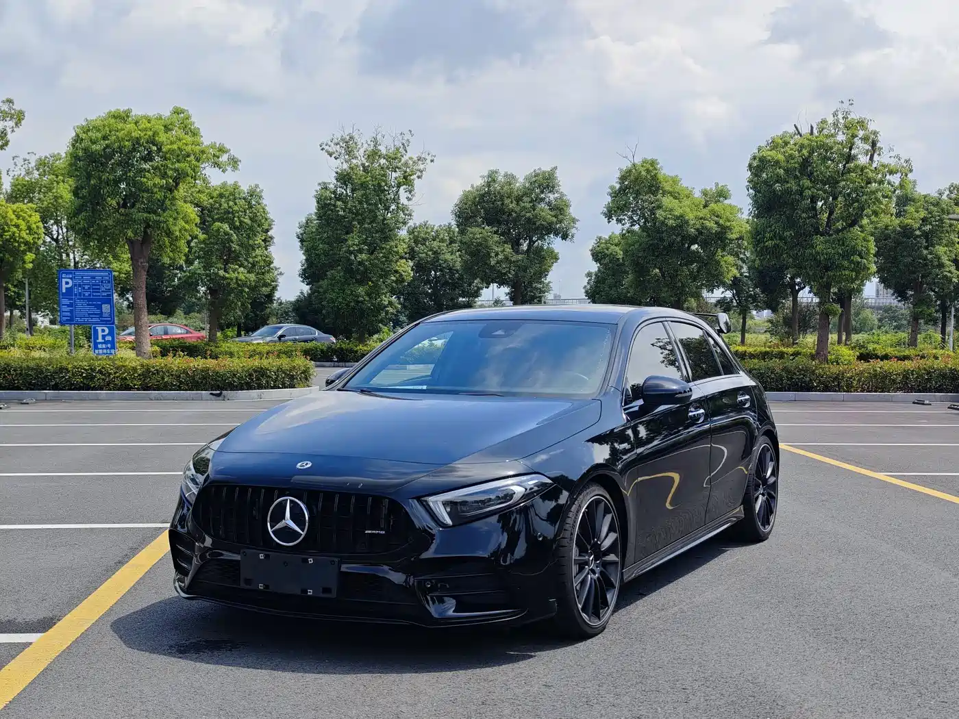 奔驰A级AMG进口 2022款 AMG A 35 4MATIC 2022