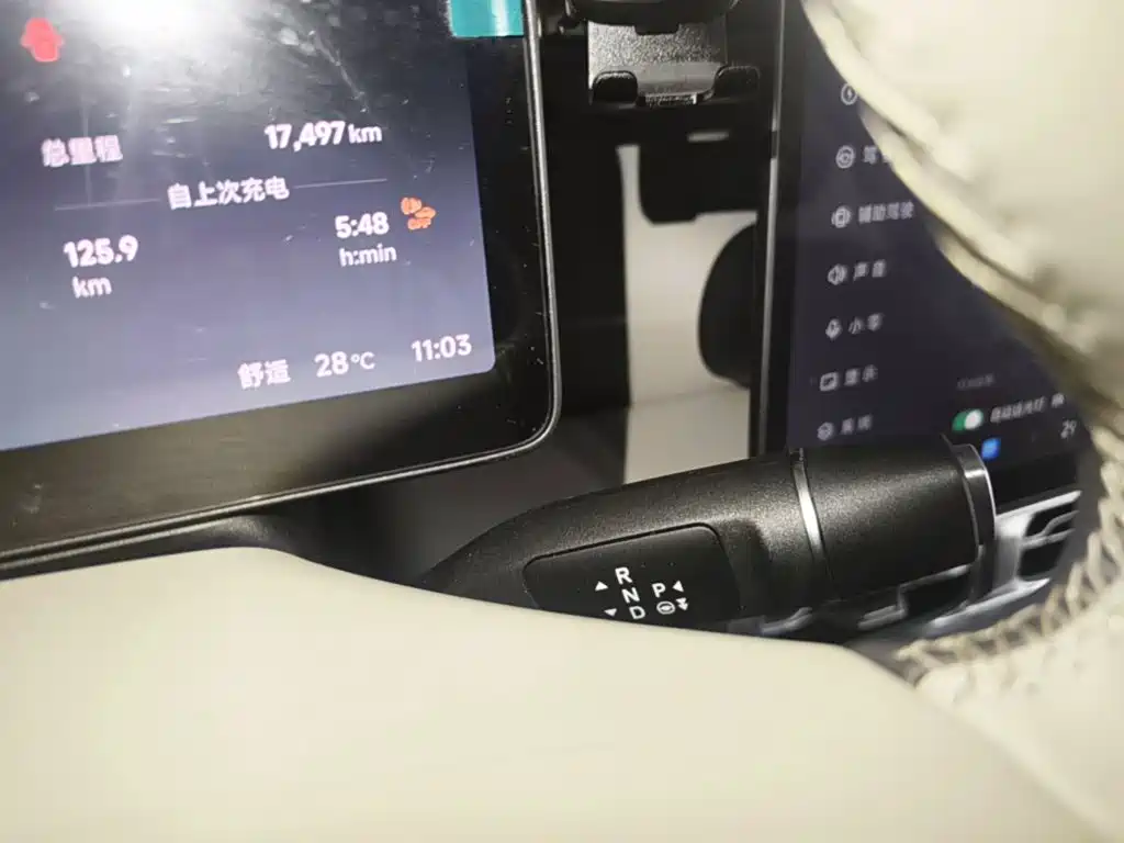 Leapmotor Leapmotor B10 — миниатюра 14