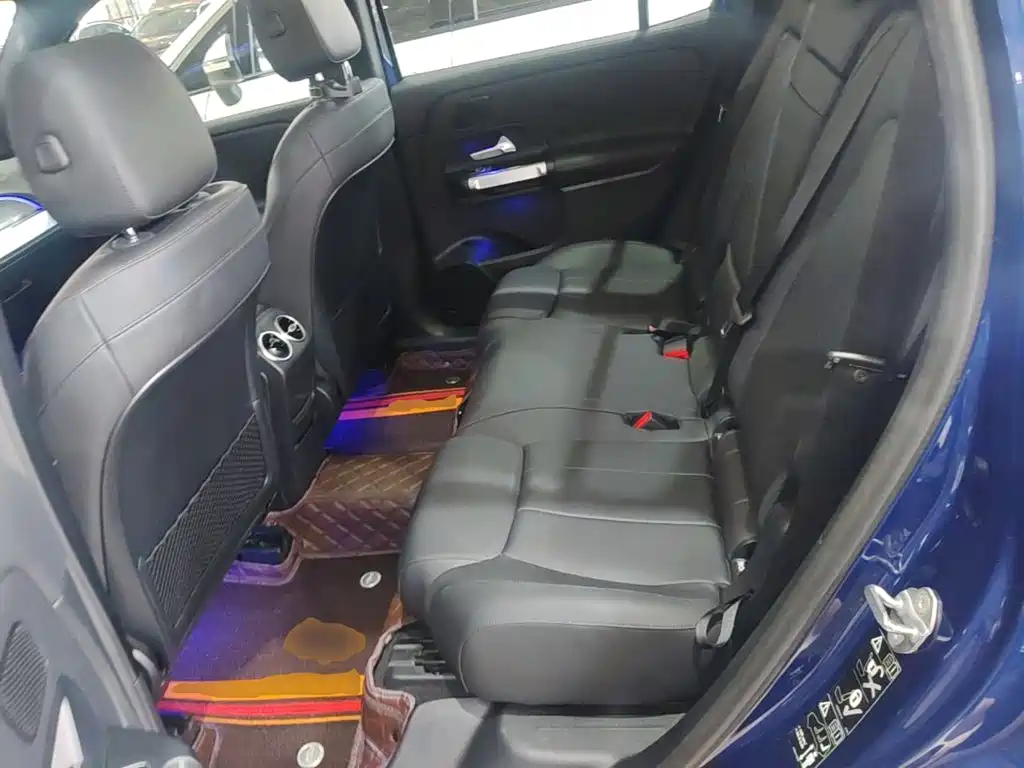 Mercedes-Benz GLB — миниатюра 17