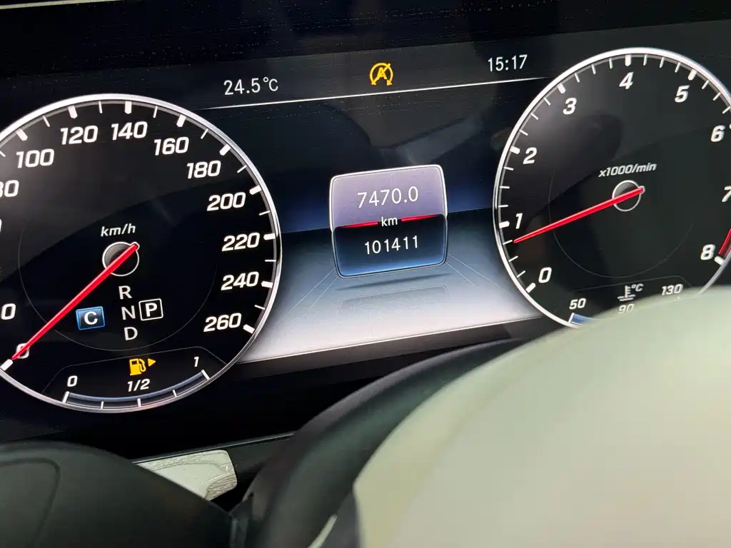 Mercedes-Benz E-Class (Import) — миниатюра 8