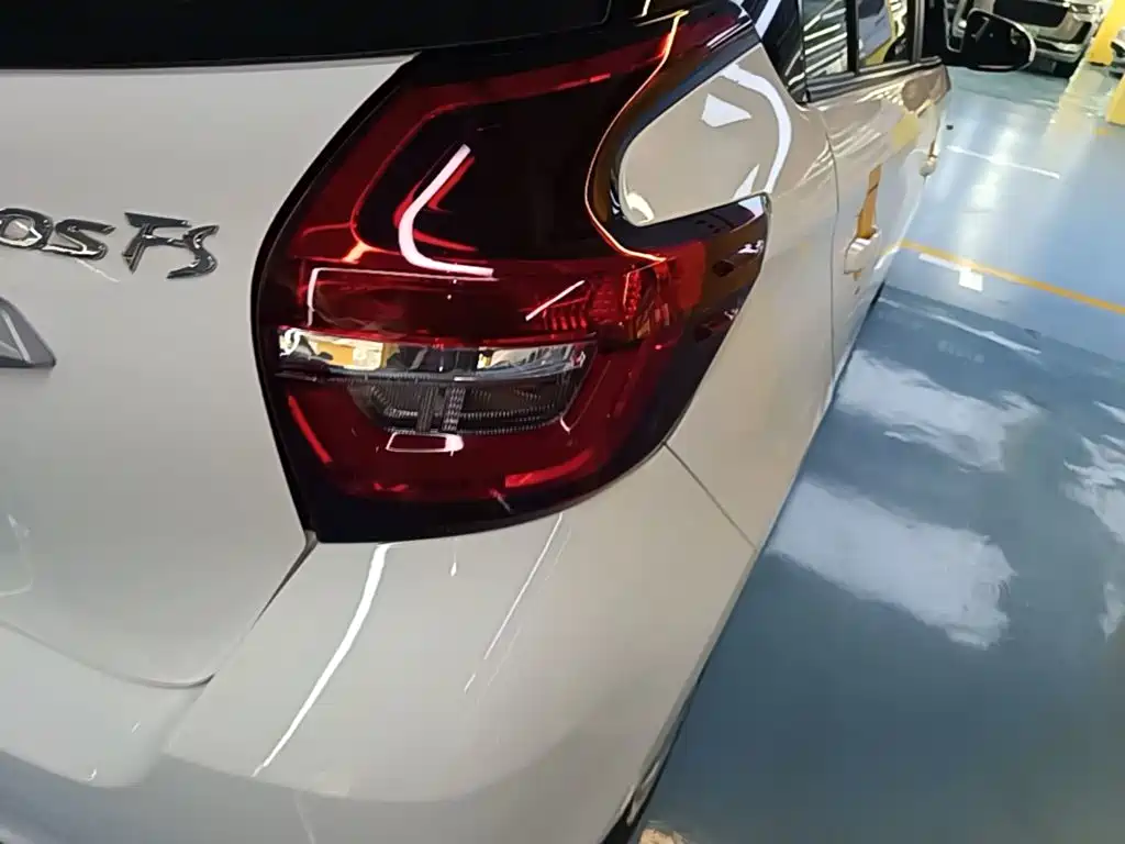 Toyota Vios FS — миниатюра 8