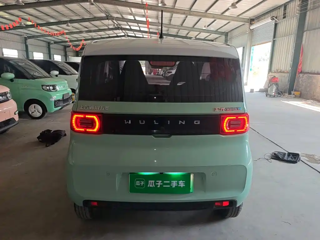 Wuling MINIEV — миниатюра 6