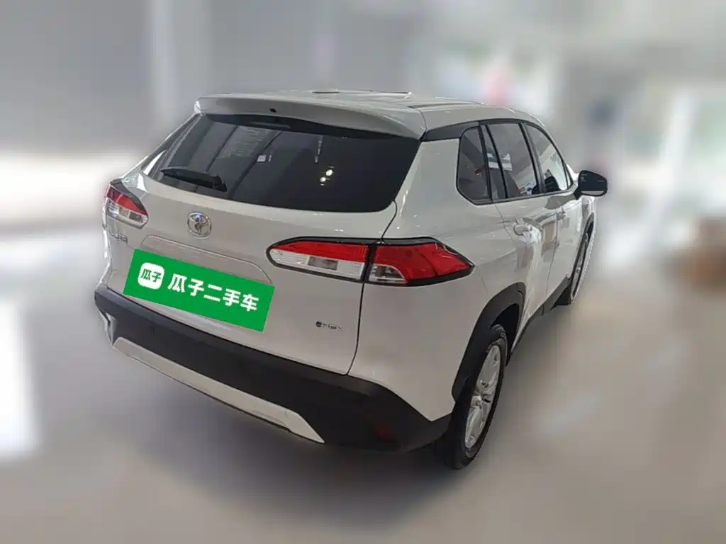 Toyota Corolla Cross — миниатюра 12