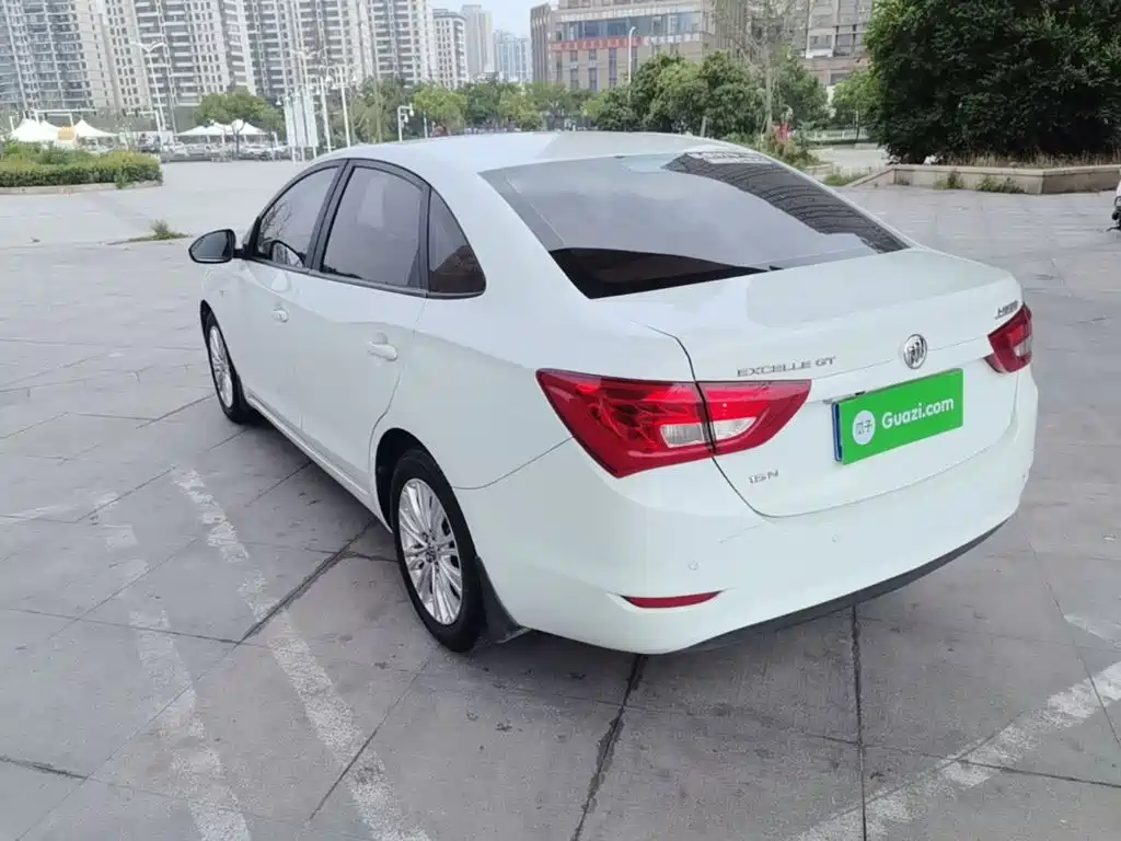Buick Excelle — миниатюра 5