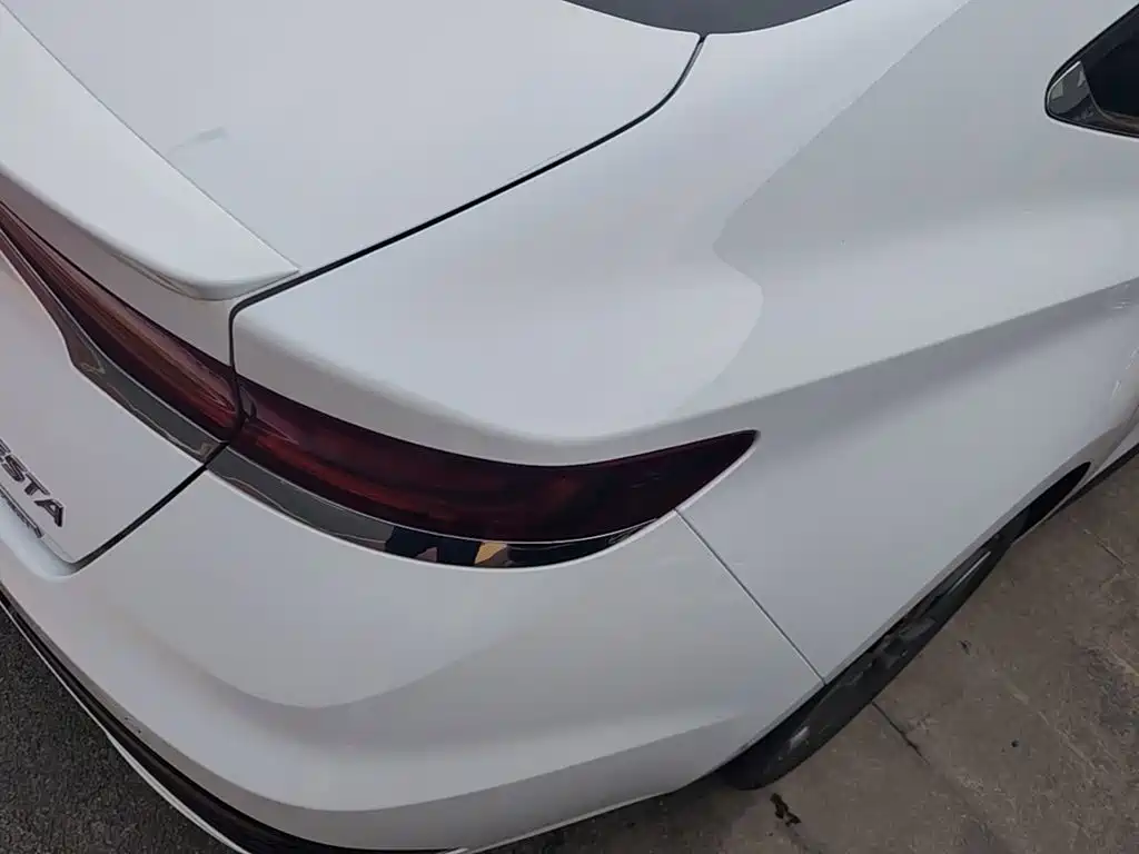 Hyundai Fista — миниатюра 8