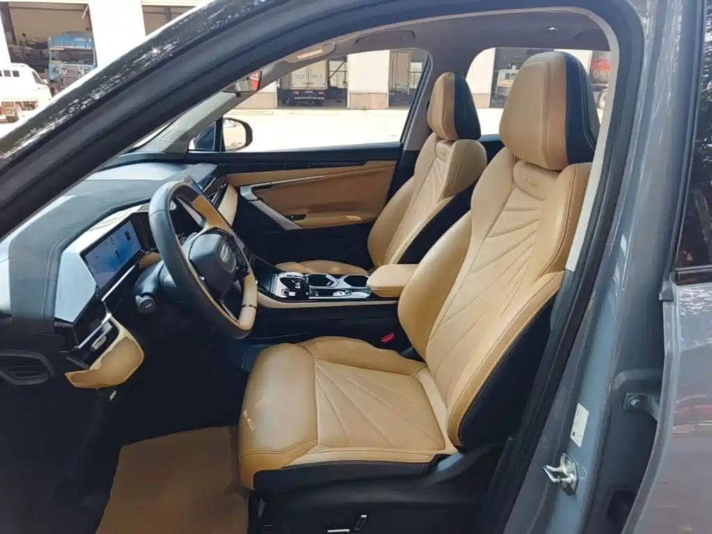Geely Boyue L — миниатюра 15