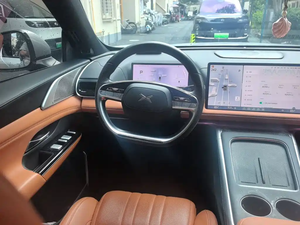 XPeng G9 — миниатюра 6
