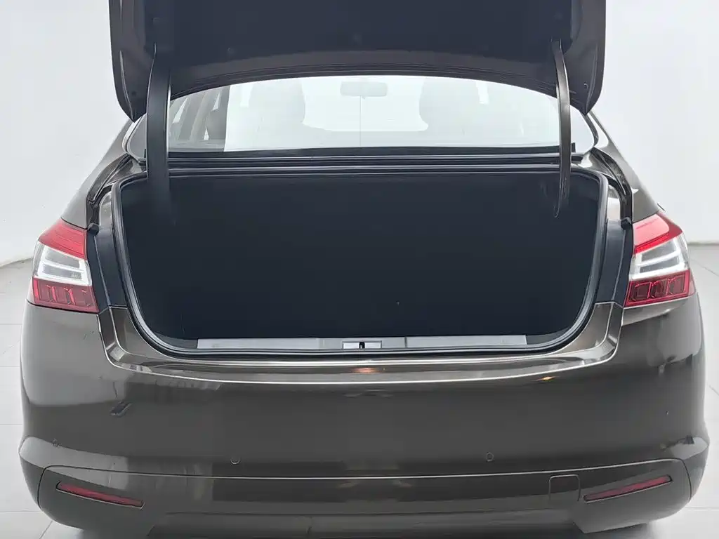 Peugeot 408 — миниатюра 16