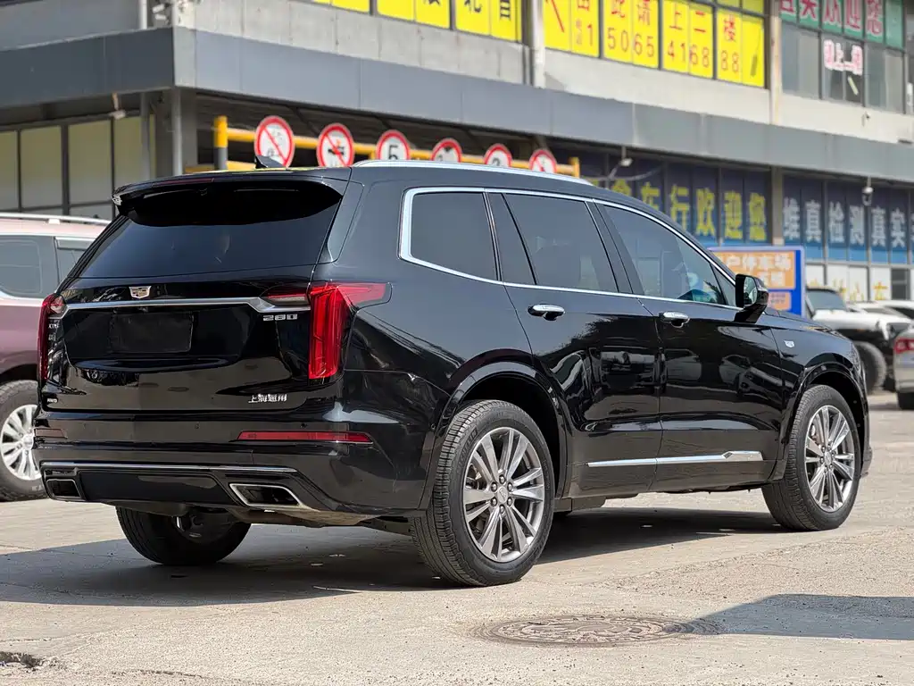 Cadillac XT6 2020 28T мест Luxury