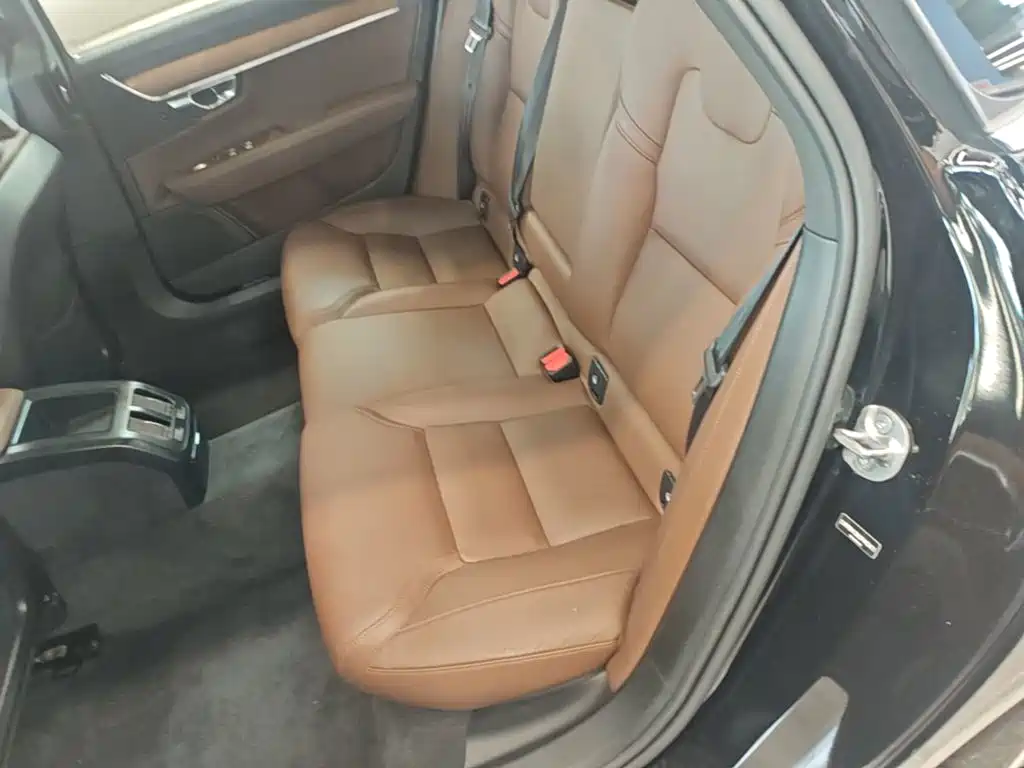 Volvo S90 — миниатюра 17