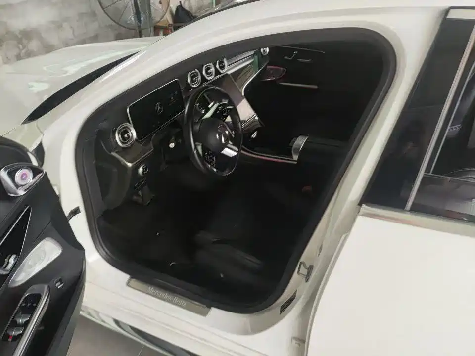 Mercedes-Benz C-Class — миниатюра 5