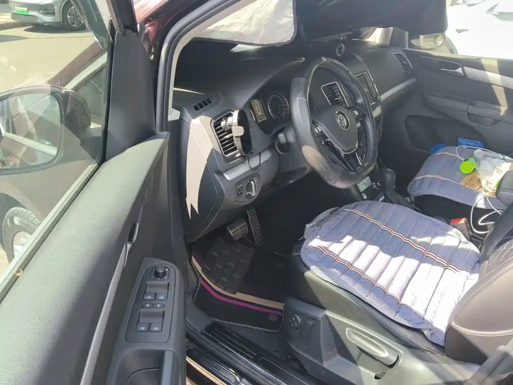 Volkswagen Sharan — миниатюра 17